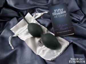 Fifty Shades of Grey Delicious Pleasure Silicone Ben Wa Balls In the box: Ben Wa balls, information booklet, and satin pouch.